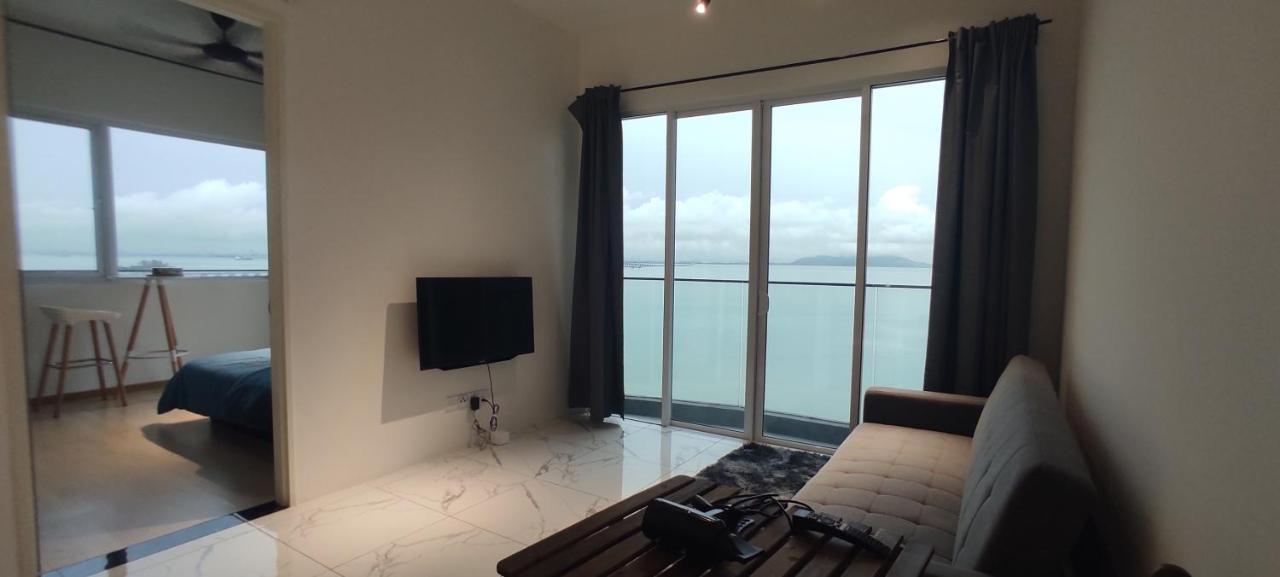 Infinite Seaview With Penang Bridge Suite With Sunrise Up To 11 Person Bayan Lepas Buitenkant foto