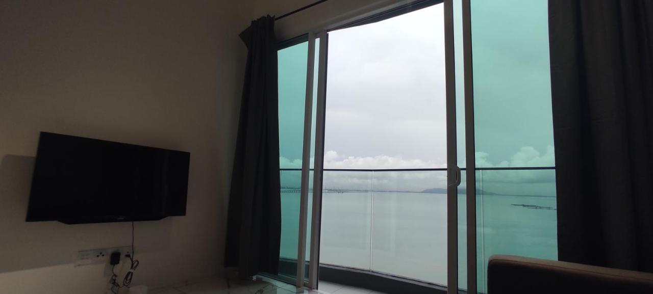 Infinite Seaview With Penang Bridge Suite With Sunrise Up To 11 Person Bayan Lepas Buitenkant foto