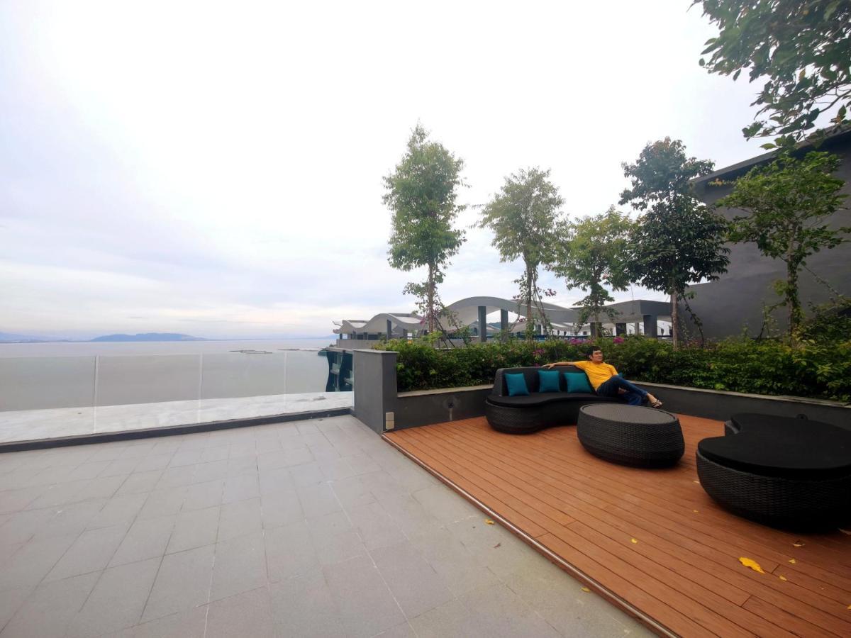 Infinite Seaview With Penang Bridge Suite With Sunrise Up To 11 Person Bayan Lepas Buitenkant foto